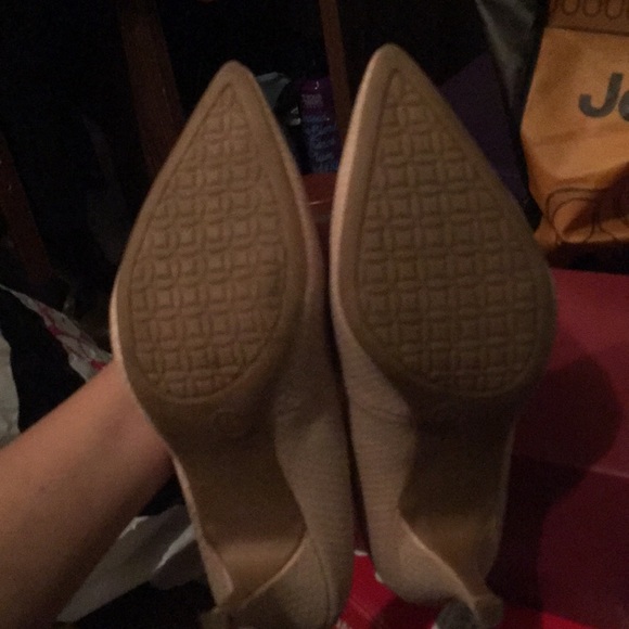 Worn twice kitten heel - Picture 4 of 5